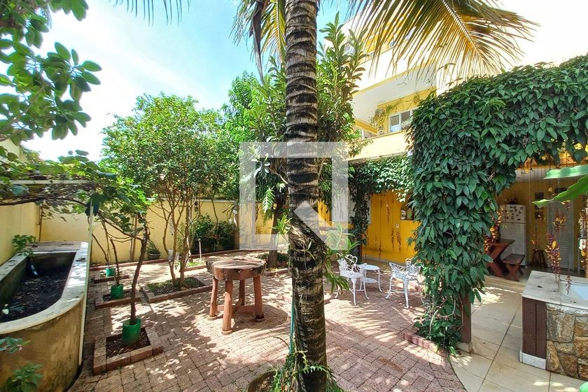 Casa à Venda - Swiss Park, 5 Quartos,  310 m2 em , Campinas - sp | SoloBR