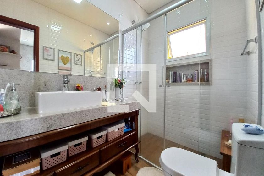 Casa à Venda - Swiss Park, 5 Quartos,  310 m2 em , Campinas - sp | SoloBR