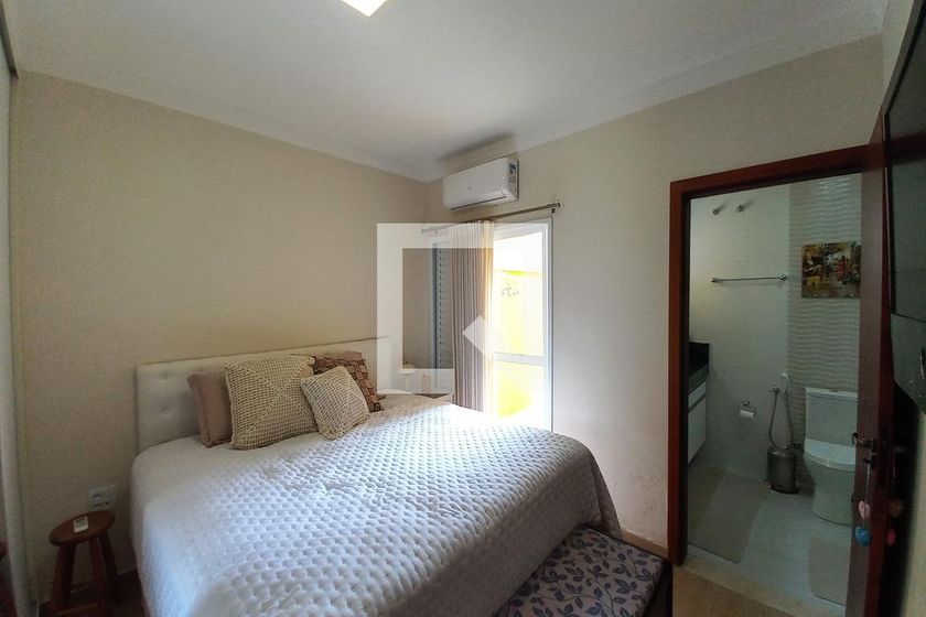 Casa à Venda - Swiss Park, 5 Quartos,  310 m2 em , Campinas - sp | SoloBR