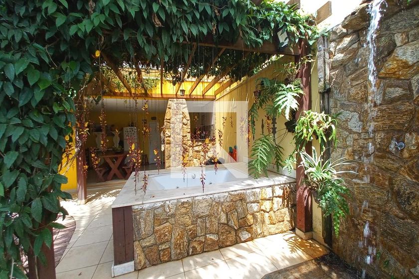 Casa à Venda - Swiss Park, 5 Quartos,  310 m2 em , Campinas - sp | SoloBR