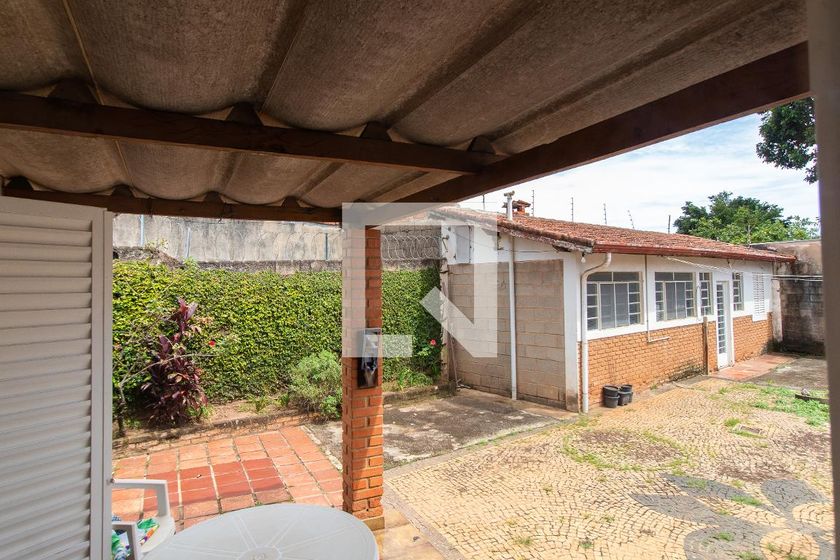 Casa à Venda - Jardim Flamboyant, 3 Quartos,  210 m2 em , Campinas - sp | SoloBR