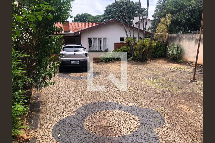 Casa à Venda - Jardim Flamboyant, 3 Quartos,  210 m2 em , Campinas - sp | SoloBR