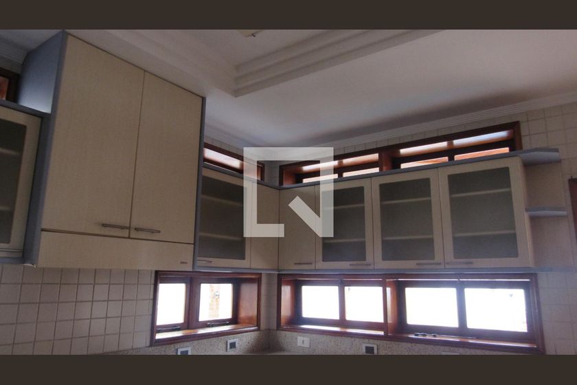 Casa à Venda - Jardim Flamboyant, 5 Quartos,  652 m2 em , Campinas - sp | SoloBR