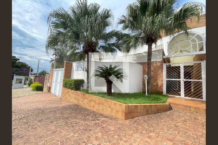 Casa à Venda - Jardim Flamboyant, 5 Quartos,  652 m2 em , Campinas - sp | SoloBR
