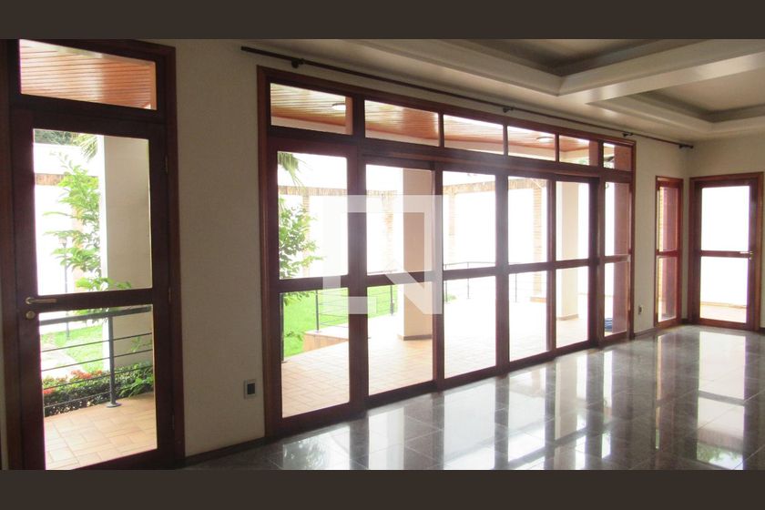 Casa à Venda - Jardim Flamboyant, 5 Quartos,  652 m2 em , Campinas - sp | SoloBR