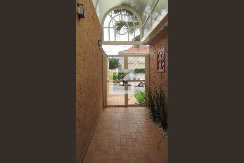 Casa à Venda - Jardim Flamboyant, 5 Quartos,  652 m2 em , Campinas - sp | SoloBR