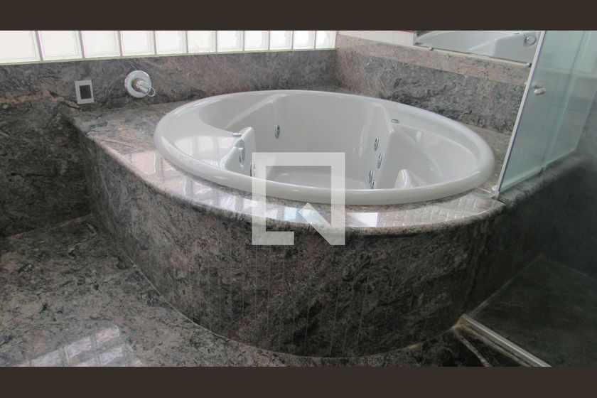 Casa à Venda - Jardim Flamboyant, 5 Quartos,  652 m2 em , Campinas - sp | SoloBR