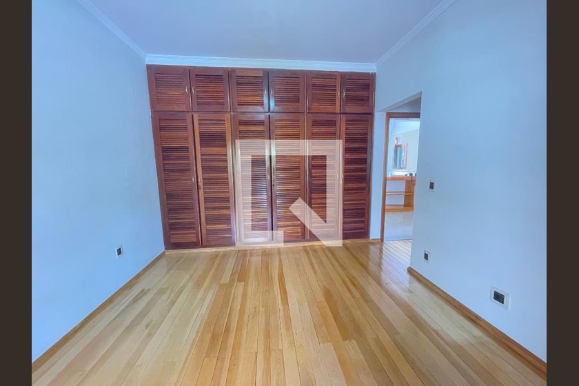 Casa à Venda - Jardim Flamboyant, 5 Quartos,  652 m2 em , Campinas - sp | SoloBR