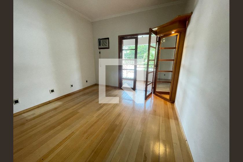 Casa à Venda - Jardim Flamboyant, 5 Quartos,  652 m2 em , Campinas - sp | SoloBR