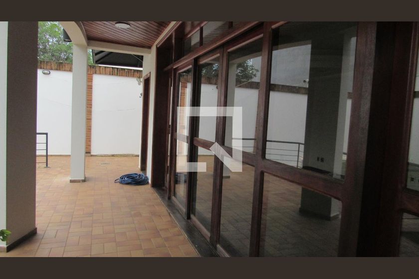 Casa à Venda - Jardim Flamboyant, 5 Quartos,  652 m2 em , Campinas - sp | SoloBR