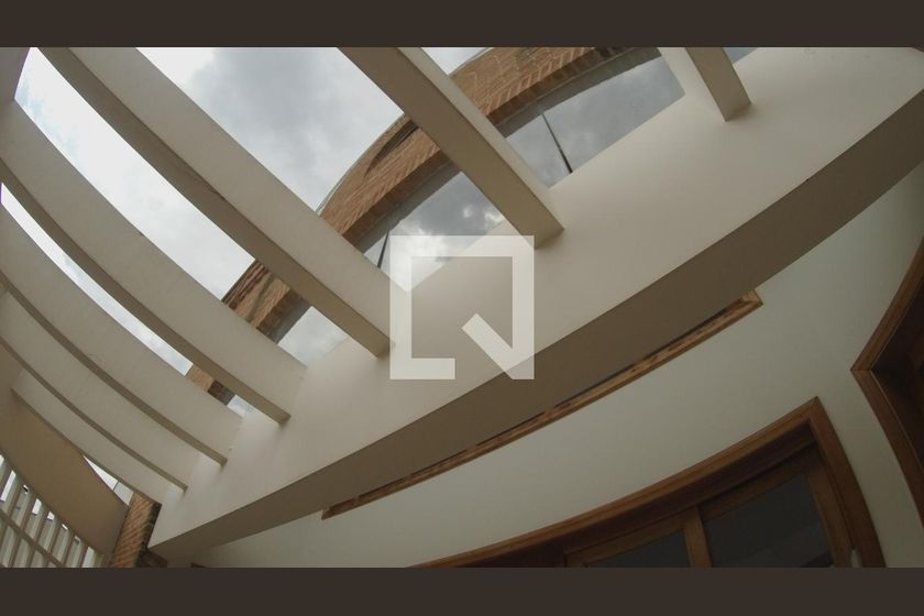 Casa à Venda - Jardim Flamboyant, 5 Quartos,  652 m2 em , Campinas - sp | SoloBR