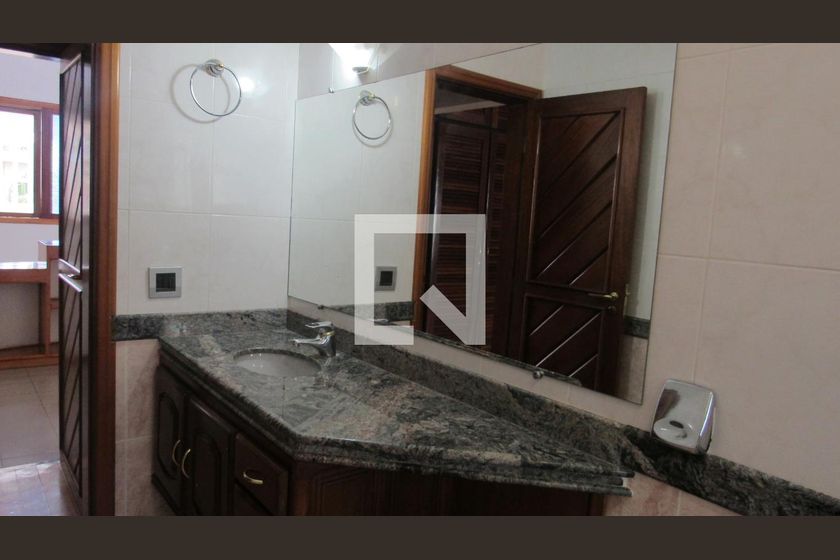 Casa à Venda - Jardim Flamboyant, 5 Quartos,  652 m2 em , Campinas - sp | SoloBR