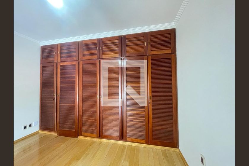 Casa à Venda - Jardim Flamboyant, 5 Quartos,  652 m2 em , Campinas - sp | SoloBR