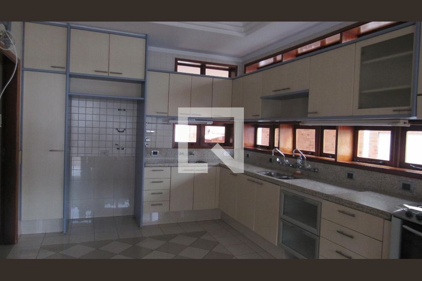 Casa à Venda - Jardim Flamboyant, 5 Quartos,  652 m2 em , Campinas - sp | SoloBR