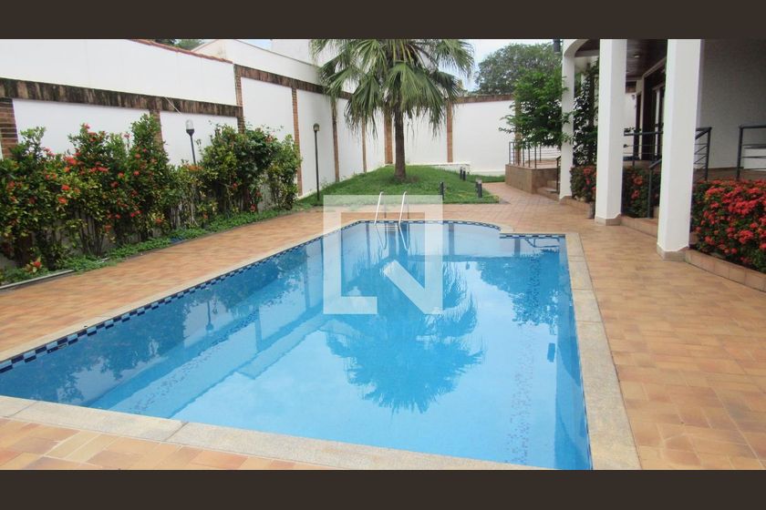 Casa à Venda - Jardim Flamboyant, 5 Quartos,  652 m2 em , Campinas - sp | SoloBR