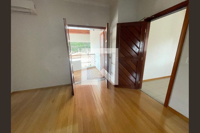 Casa à Venda - Jardim Flamboyant, 5 Quartos,  652 m2 em , Campinas - sp | SoloBR
