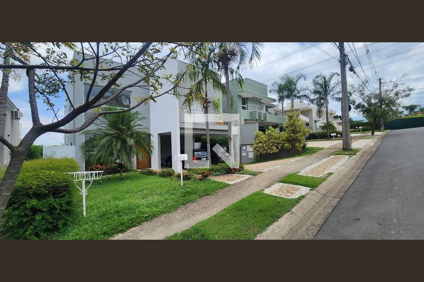 Casa à Venda - Lot. Alphaville Campinas, 3 Quartos,  275 m2 em , Campinas - sp | SoloBR