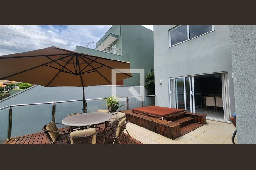 Casa à Venda - Lot. Alphaville Campinas, 3 Quartos,  275 m2 em , Campinas - sp | SoloBR
