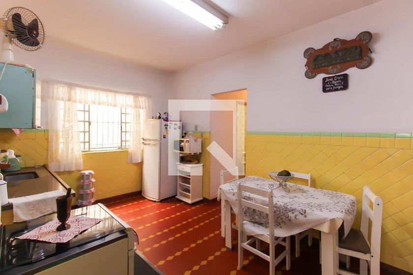Casa, 3 quartos, 240 m² - Foto 28