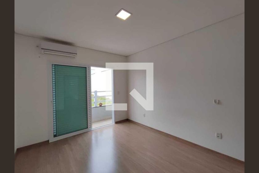 Casa à Venda - Swiss Park, 4 Quartos,  333 m2 em , Campinas - sp | SoloBR