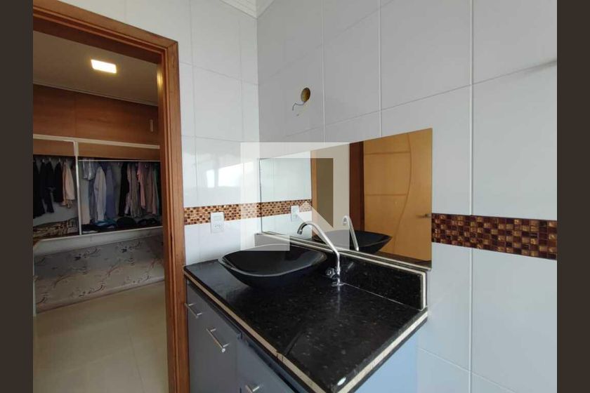 Casa à Venda - Swiss Park, 4 Quartos,  333 m2 em , Campinas - sp | SoloBR