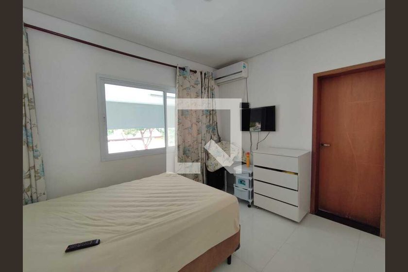 Casa à Venda - Swiss Park, 4 Quartos,  333 m2 em , Campinas - sp | SoloBR