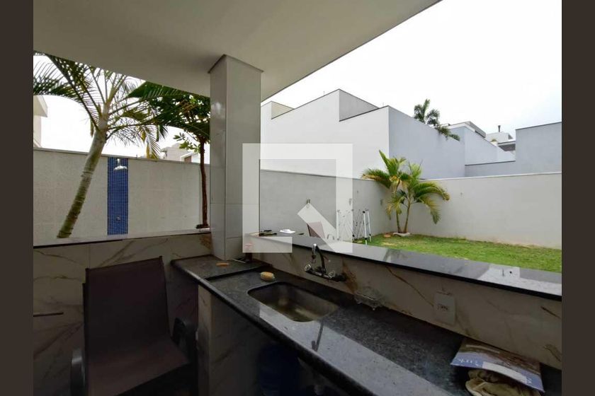 Casa à Venda - Swiss Park, 4 Quartos,  333 m2 em , Campinas - sp | SoloBR