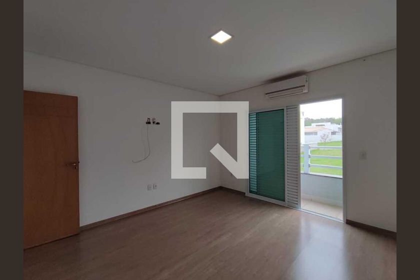 Casa à Venda - Swiss Park, 4 Quartos,  333 m2 em , Campinas - sp | SoloBR