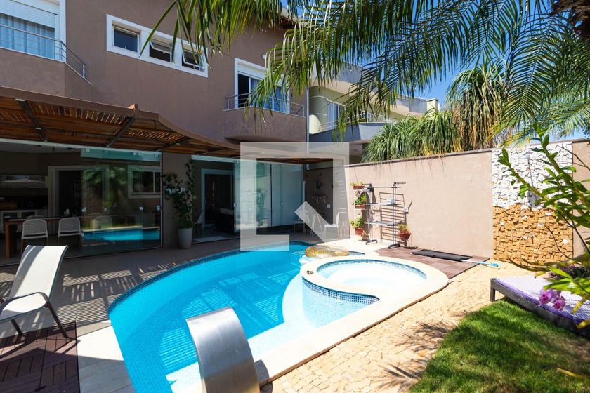Casa à Venda - Swiss Park, 4 Quartos,  270 m2 em , Campinas - sp | SoloBR