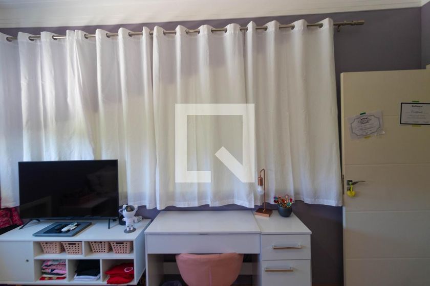 Casa à Venda - Swiss Park, 4 Quartos,  270 m2 em , Campinas - sp | SoloBR