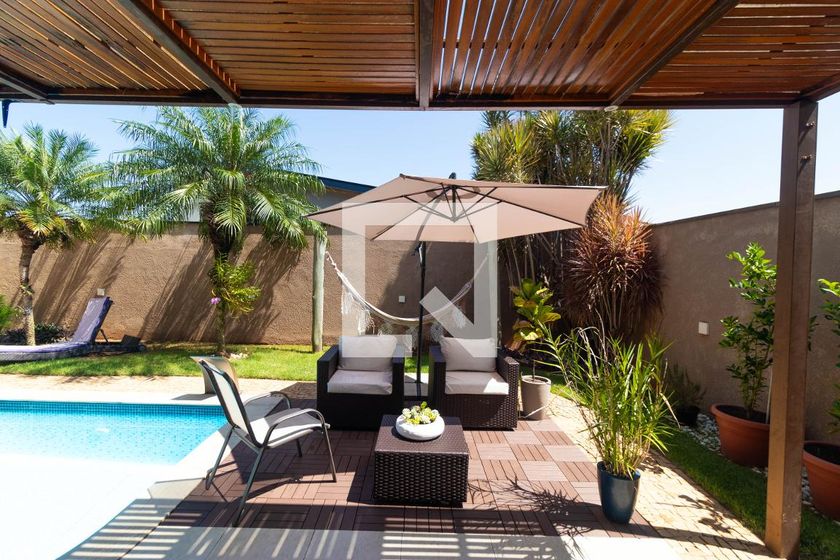 Casa à Venda - Swiss Park, 4 Quartos,  270 m2 em , Campinas - sp | SoloBR