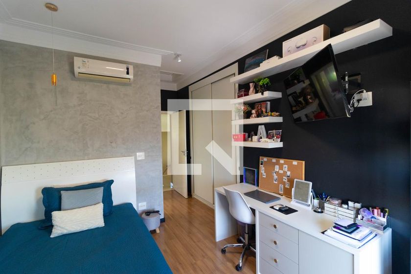 Casa à Venda - Swiss Park, 4 Quartos,  270 m2 em , Campinas - sp | SoloBR
