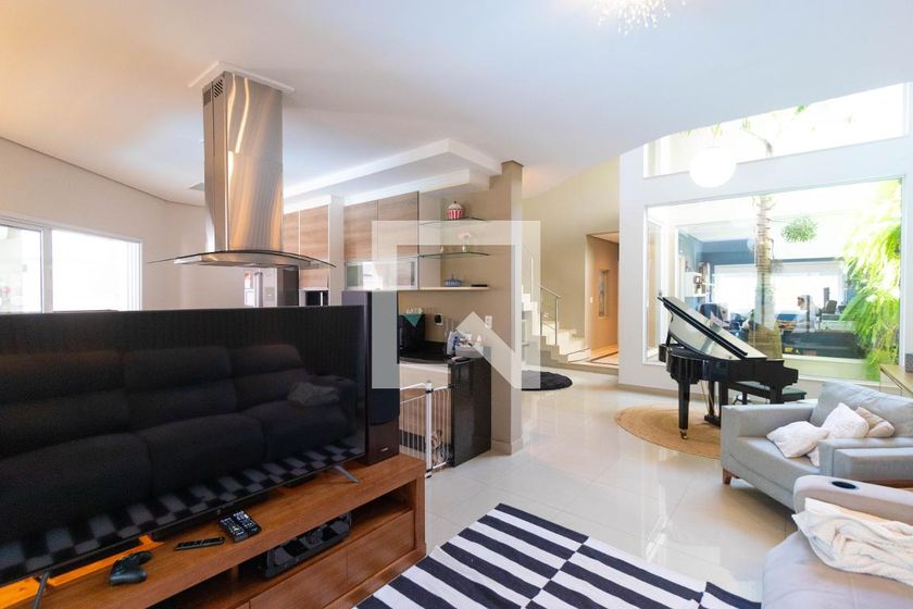 Casa à Venda - Swiss Park, 4 Quartos,  270 m2 em , Campinas - sp | SoloBR