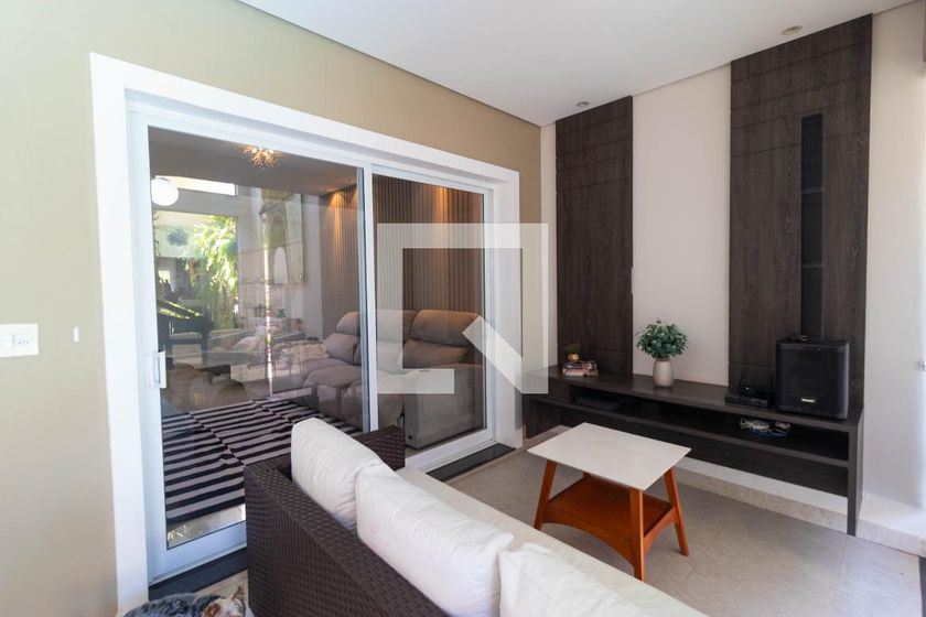 Casa à Venda - Swiss Park, 4 Quartos,  270 m2 em , Campinas - sp | SoloBR