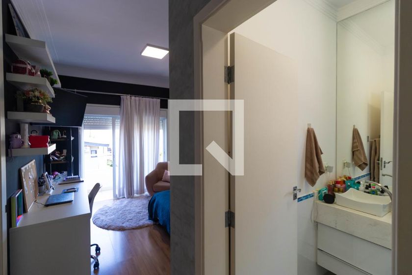 Casa à Venda - Swiss Park, 4 Quartos,  270 m2 em , Campinas - sp | SoloBR