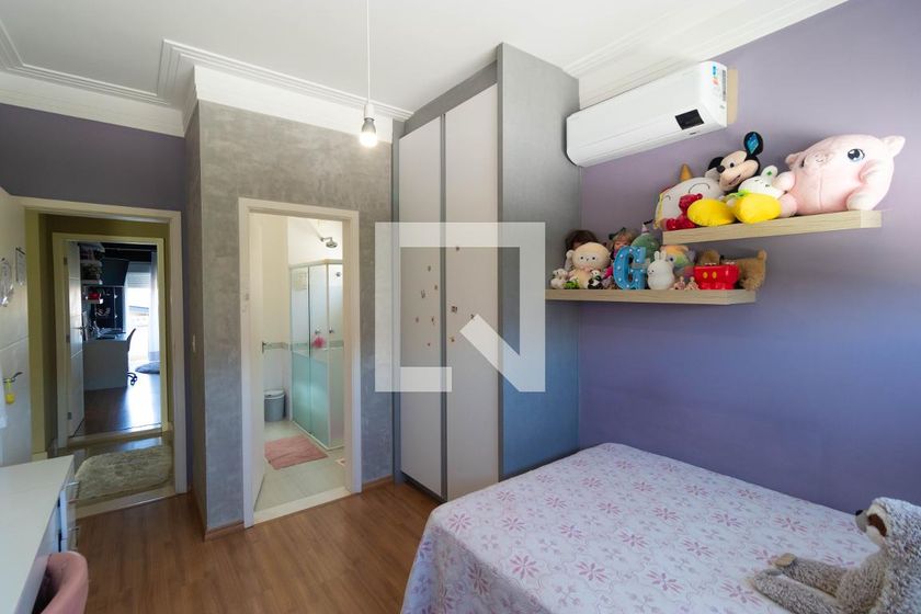 Casa à Venda - Swiss Park, 4 Quartos,  270 m2 em , Campinas - sp | SoloBR