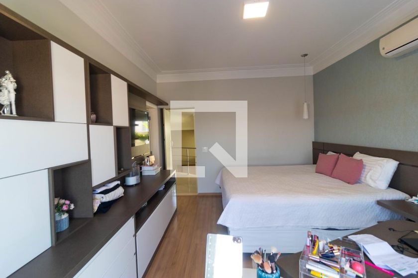 Casa à Venda - Swiss Park, 4 Quartos,  270 m2 em , Campinas - sp | SoloBR