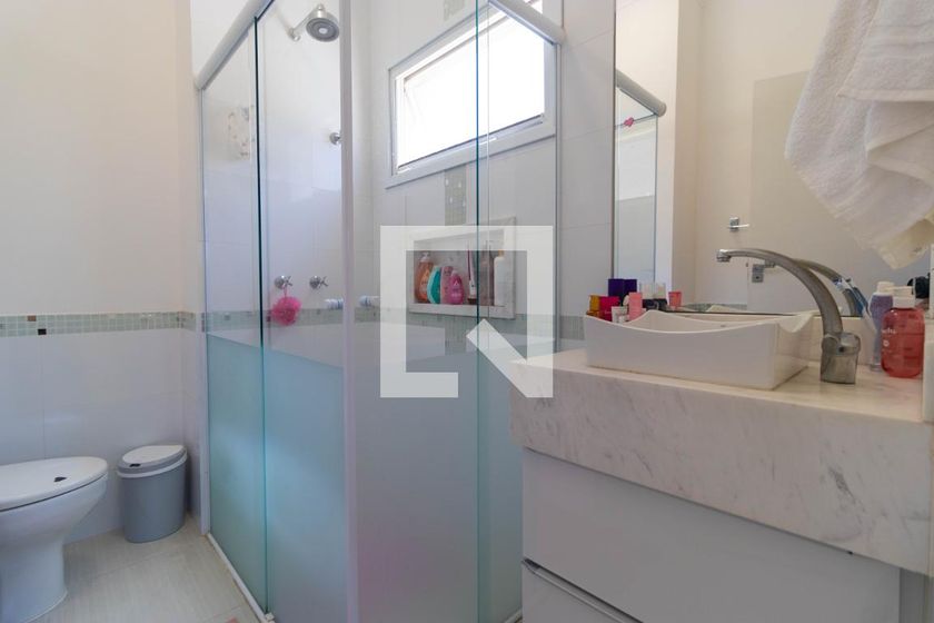 Casa à Venda - Swiss Park, 4 Quartos,  270 m2 em , Campinas - sp | SoloBR