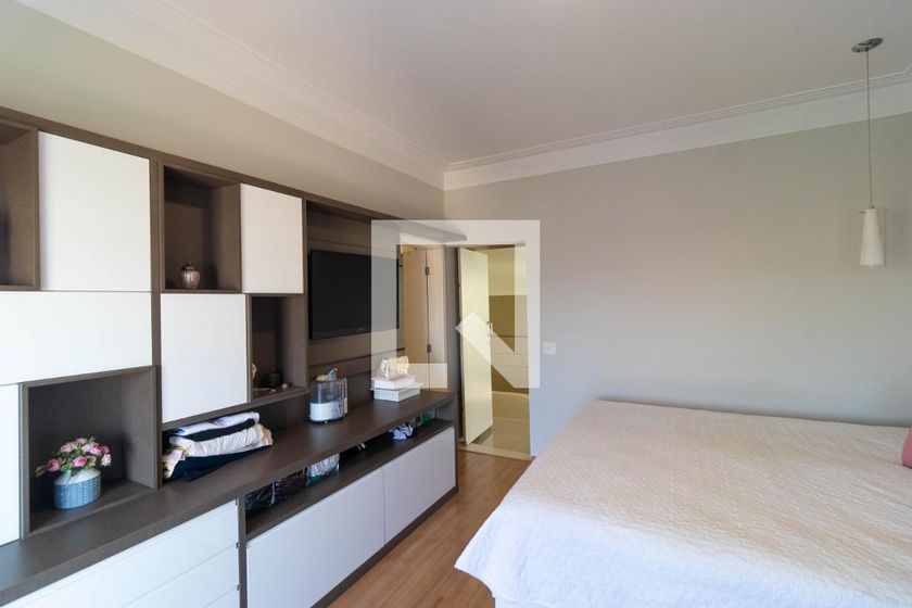 Casa à Venda - Swiss Park, 4 Quartos,  270 m2 em , Campinas - sp | SoloBR