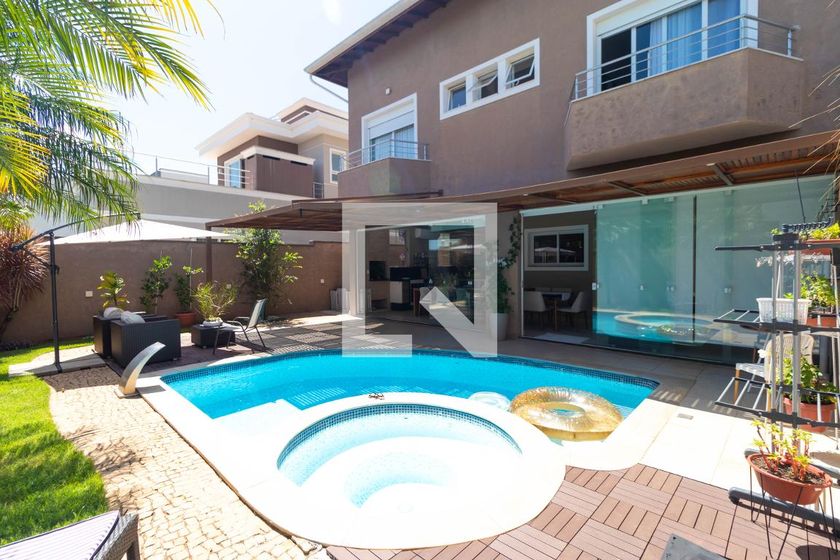 Casa à Venda - Swiss Park, 4 Quartos,  270 m2 em , Campinas - sp | SoloBR