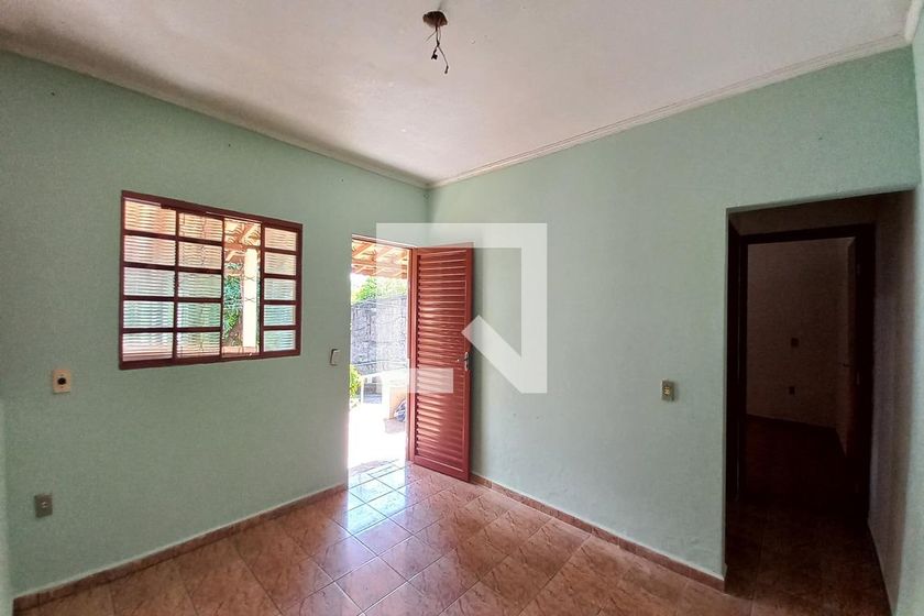 Casa à Venda - Parque Prado, 2 Quartos,  312 m2 em , Campinas - sp | SoloBR