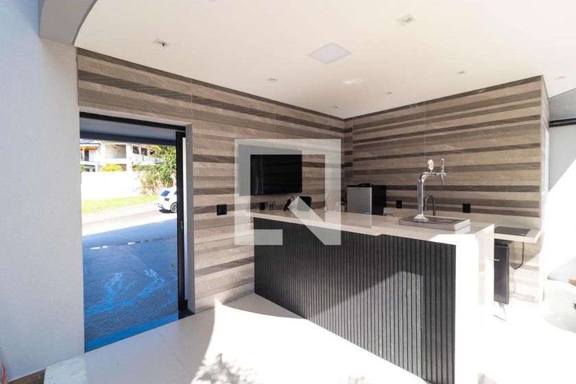 Casa à Venda - Swiss Park, 4 Quartos,  450 m2 em , Campinas - sp | SoloBR