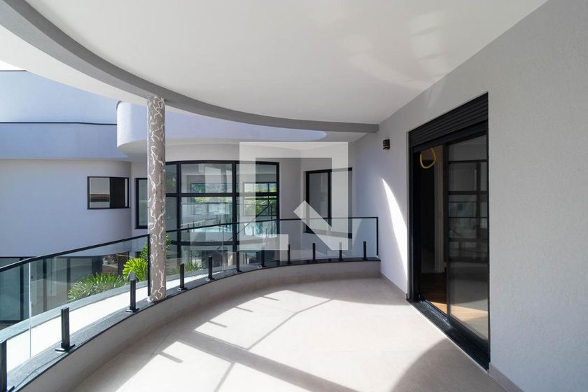 Casa à Venda - Swiss Park, 4 Quartos,  450 m2 em , Campinas - sp | SoloBR