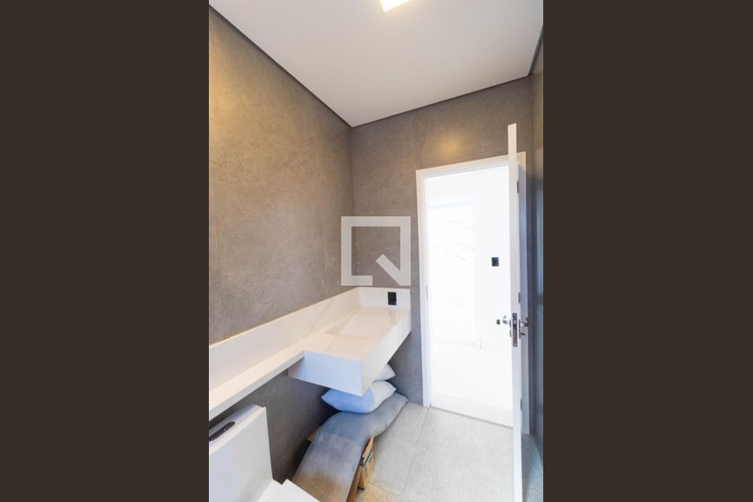 Casa à Venda - Swiss Park, 4 Quartos,  450 m2 em , Campinas - sp | SoloBR