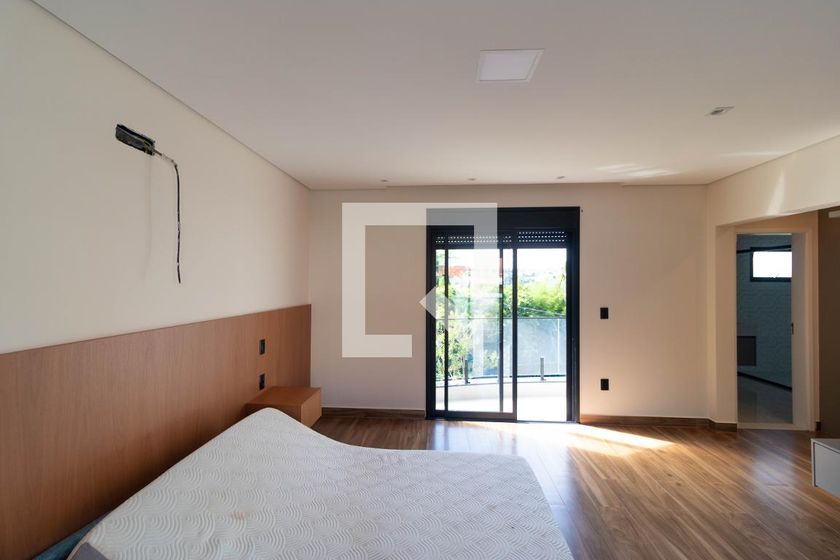 Casa à Venda - Swiss Park, 4 Quartos,  450 m2 em , Campinas - sp | SoloBR