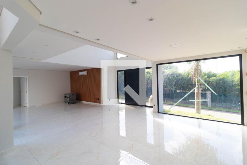 Casa à Venda - Swiss Park, 4 Quartos,  450 m2 em , Campinas - sp | SoloBR