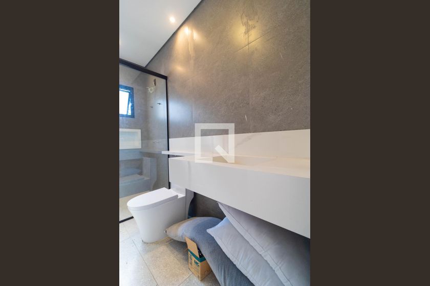 Casa à Venda - Swiss Park, 4 Quartos,  450 m2 em , Campinas - sp | SoloBR