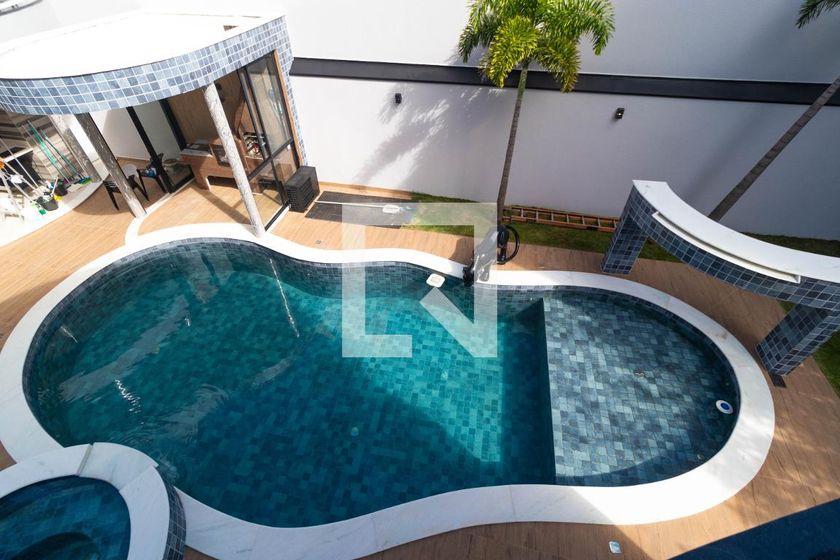 Casa à Venda - Swiss Park, 4 Quartos,  450 m2 em , Campinas - sp | SoloBR