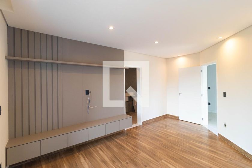 Casa à Venda - Swiss Park, 4 Quartos,  450 m2 em , Campinas - sp | SoloBR