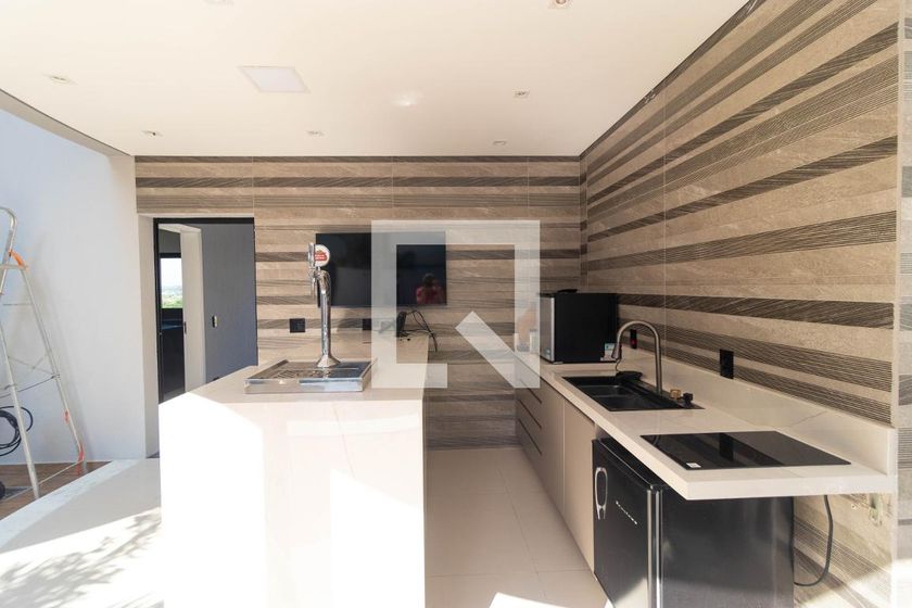 Casa à Venda - Swiss Park, 4 Quartos,  450 m2 em , Campinas - sp | SoloBR